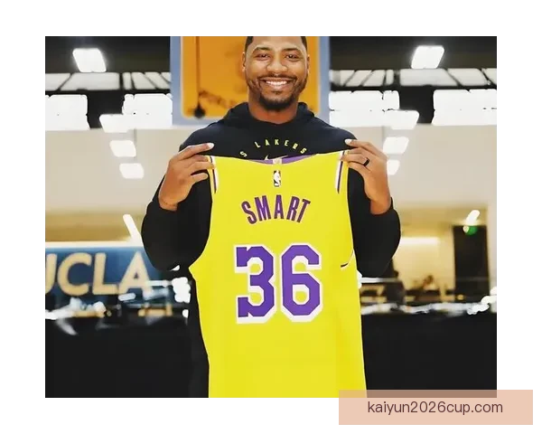 里夫斯赞扬球队拼搏精神 期待斯马特下场比赛顺利复出